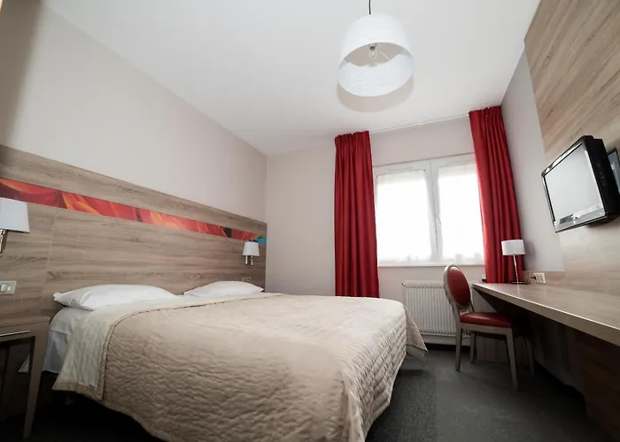 Hotel Restaurant Le Coquelicot Hotell 3*