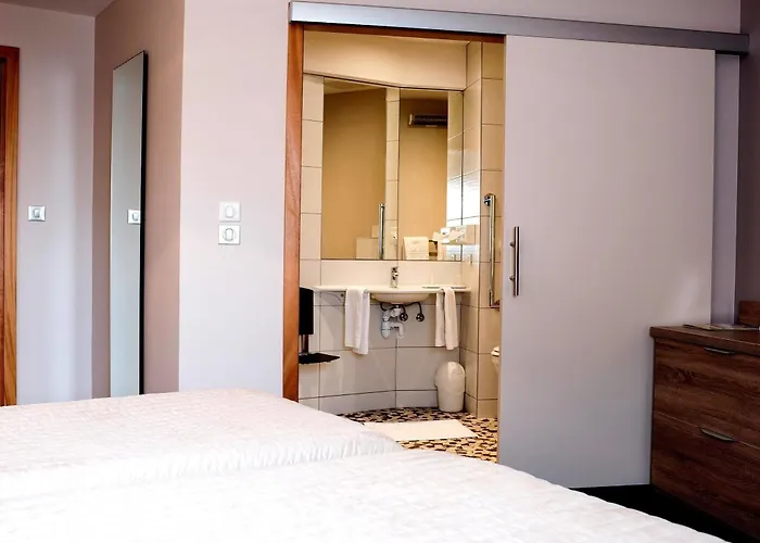 Hotel Restaurant Le Coquelicot Hotell 3*